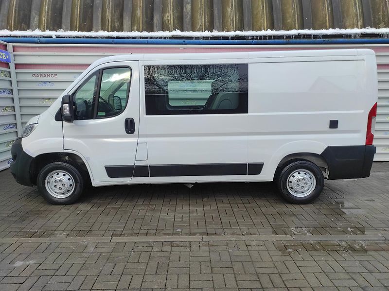 Peugeot Boxer 2,2BHDi L2H1, 7 míst, Vestavba - fotografie inzerátu