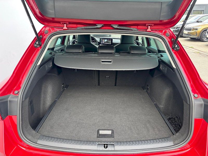 Seat Leon (2024) FR 1.5 TSI 96kW SP - fotka 33 z 35