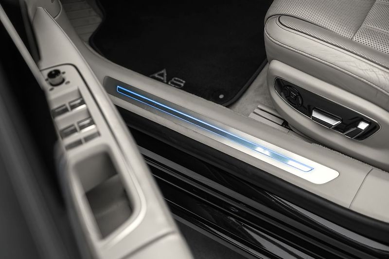 Audi A8 50TDI L Full Masáže Lednice TV - fotka 21 z 25