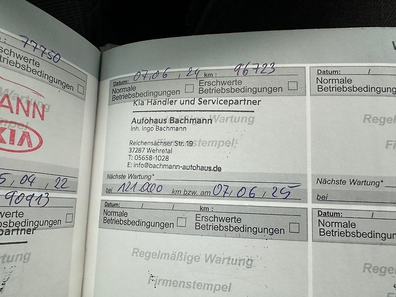Peugeot 2008 (2016) 1.2 96kw Allure - fotka 23 z 25