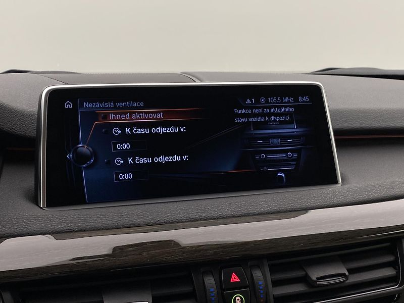 BMW X5 XDRIVE 30d AUT CZ - fotka 50 z 65