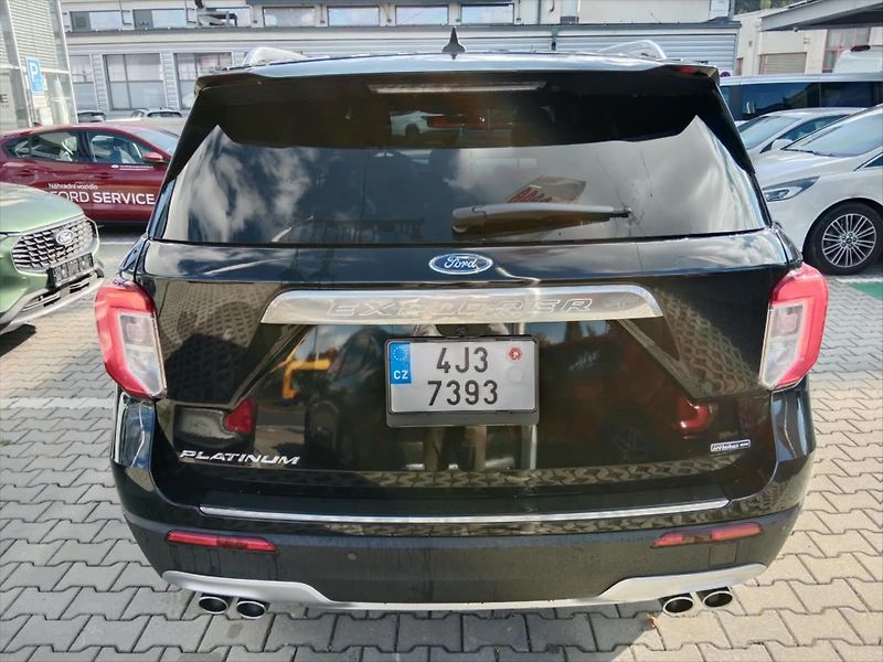 Ford Explorer 3,0 V6 EcoBoost PHEV  PLATINUM - fotka 6 z 19