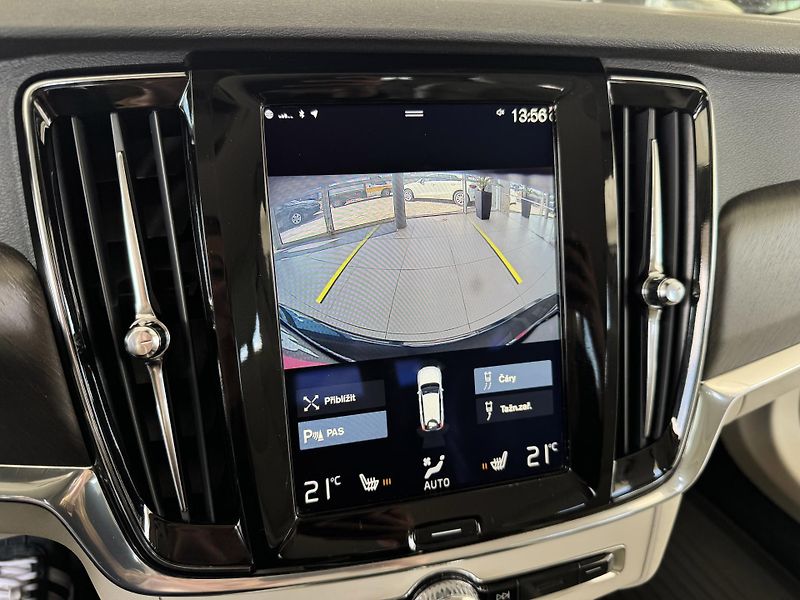 Volvo V90 CC*D5 173kW*AWD*KeyLess*Tažné - fotka 19 z 34