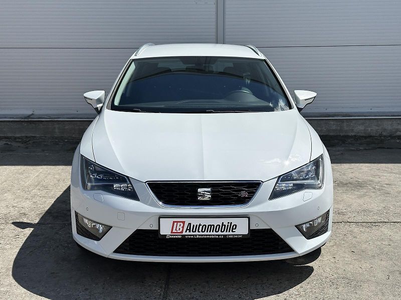 Seat Leon 1.4TSi FR Combi 122PS Sunset F - fotka 2 z 39