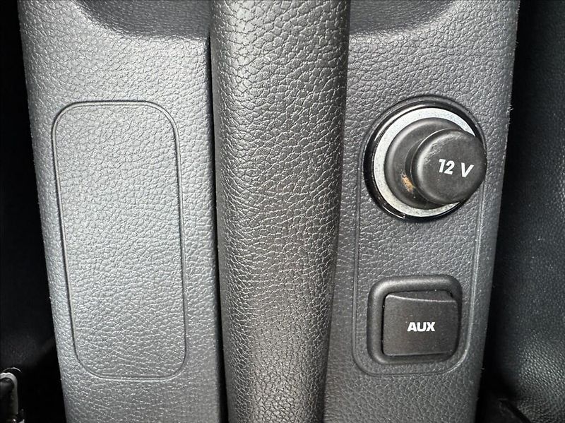 Škoda Fabia 1,4 i 16V 63kW DPH 1.maj ČR - fotka 25 z 47