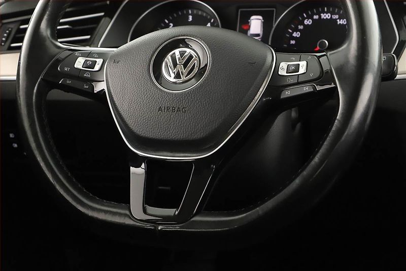 Volkswagen Passat (2015) Highline 2.0 TDI, Tempomat - fotka 8 z 20
