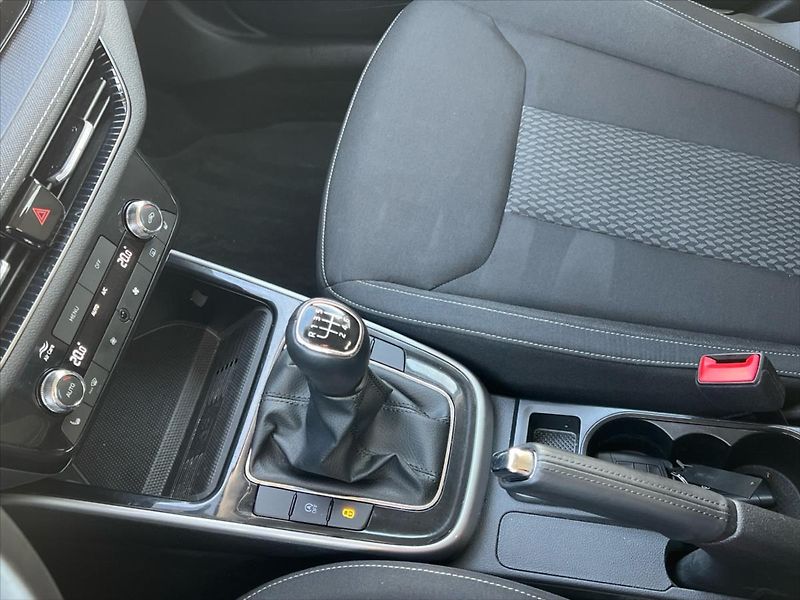 Škoda Fabia 1,0 TSi 85kW TOP SELECTION  IV - fotka 18 z 24