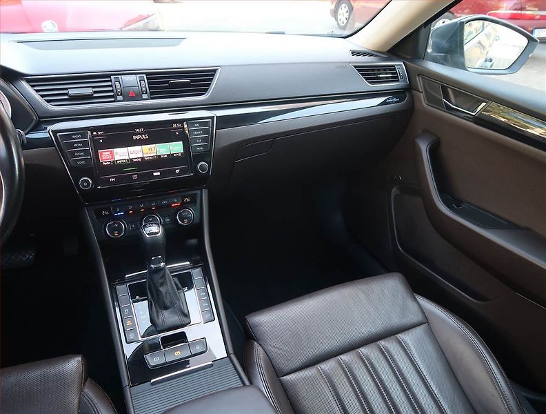 Škoda Superb (2016) Laurin&Klement 2.0 TDI, 4X4 - fotka 8 z 26