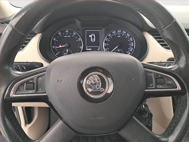 Škoda Octavia (2013) 1.8 TSI, Serv.kniha, Tempomat - fotka 16 z 16