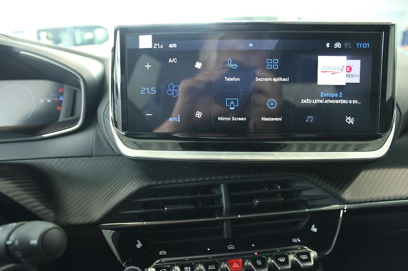 Peugeot 2008 (2026) 2008 ALLURE Hybrid 110 e-DCS6 - fotka 12 z 17