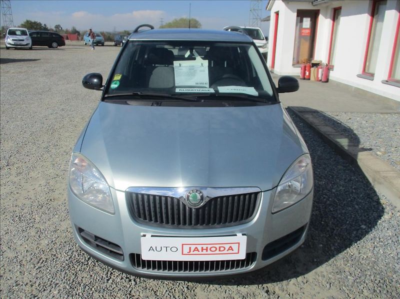 Škoda Fabia 1,4 i 16v, klimatizace, tažné, - fotka 2 z 17