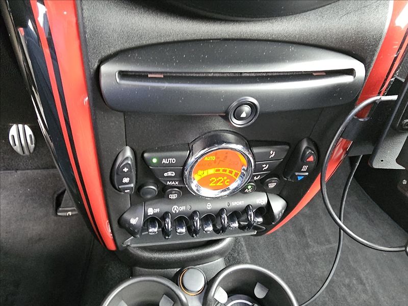 Mini Paceman 1,6 R61 4X4 Works ALL4 - fotka 21 z 36