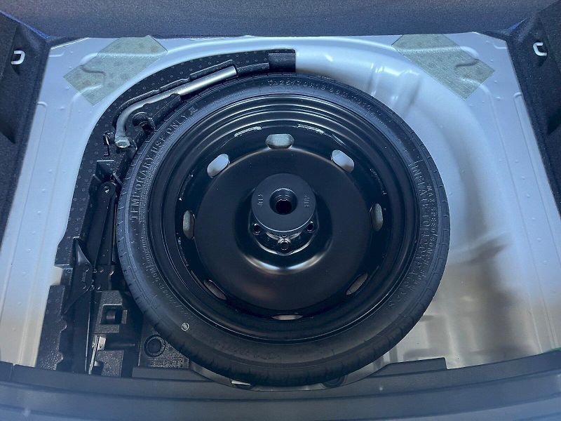 Škoda Karoq (2023) Ambition Plus 1,5 TSI / 110kW - fotka 30 z 31
