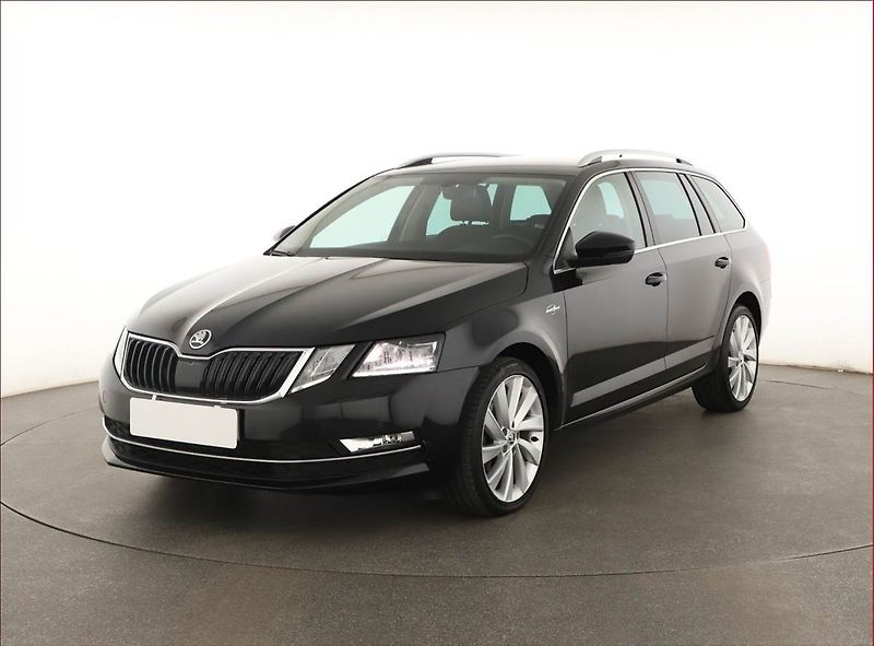 Škoda Octavia (2017) Laurin&Klement 2.0 TDI, Kůže - fotka 2 z 20