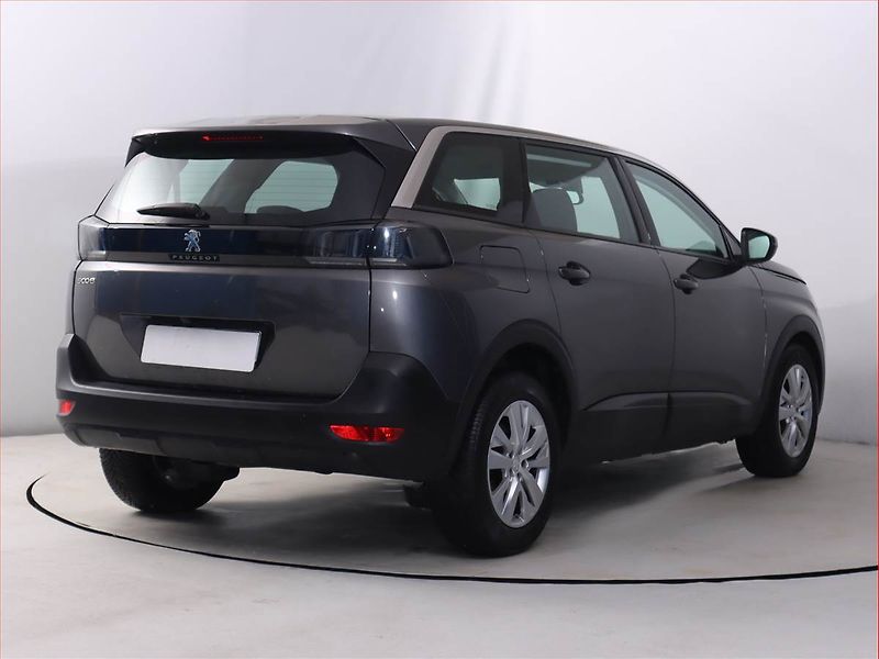 Peugeot 5008 (2021) PureTech 130, 7 míst - fotka 5 z 20