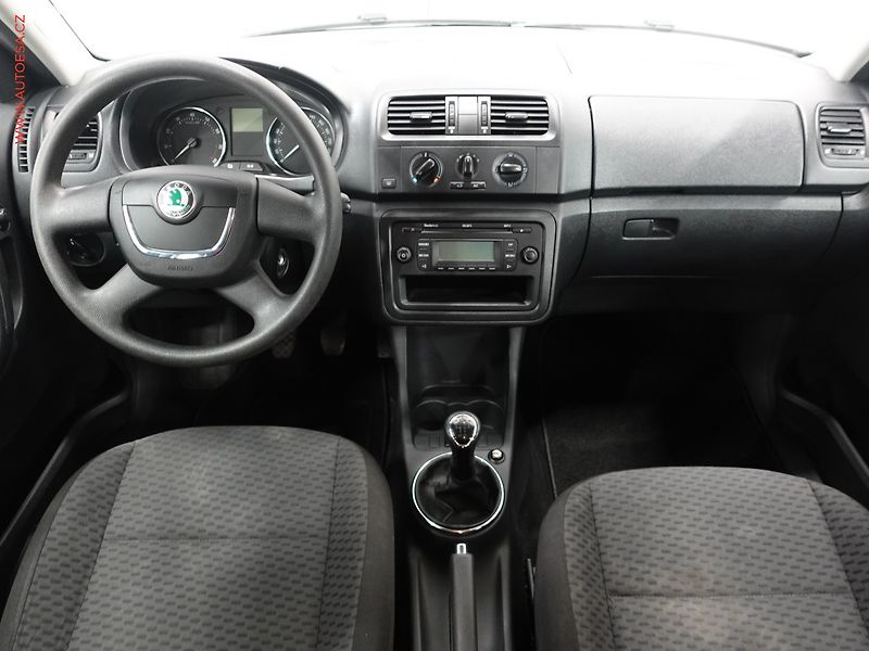 Škoda Fabia (2010) 1.2 TSi, ČR, Ambition - fotka 8 z 17