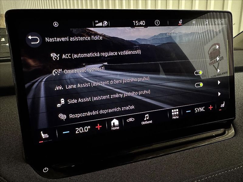 Škoda Enyaq 80 150kW LOFT PANO MATRIX LED - fotka 23 z 45