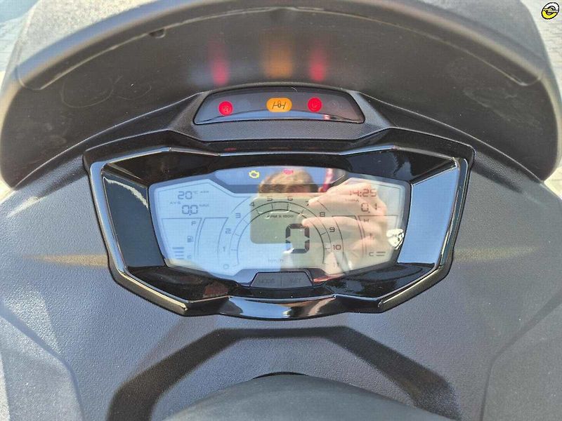 Piaggio MP3 300 (2026) MP3 310 SPORT - fotka 20 z 24