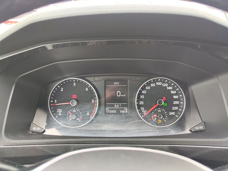 Volkswagen Multivan 2.0 TDi/110kW Highline DSG - fotka 18 z 33