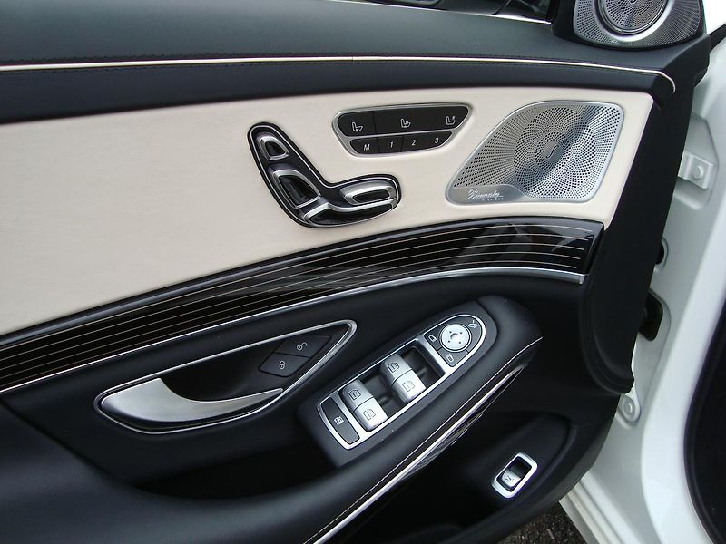 Mercedes-Benz Třídy S (2018) Maybach 560 4-Matic,ČR,1.Maj - fotka 22 z 77