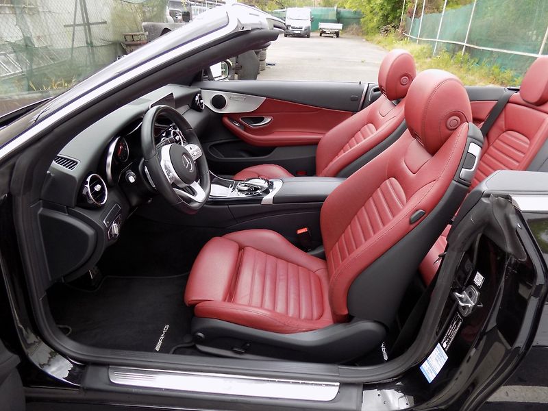Mercedes-Benz Třídy C (2021) 400/AMG-Line/4-Matic/Led/ - fotka 16 z 44