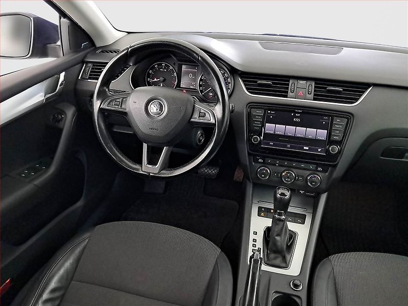Škoda Octavia (2013) 1.8 TSI, Automat, Navi, Xenony - fotka 7 z 19