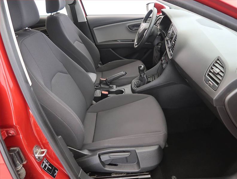 Seat Leon (2018) 1.2 TSI, ČR,1.maj, Serv.kniha - fotka 9 z 18