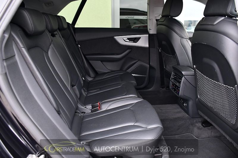 Audi Q8 50 TDI  - fotka 18 z 59