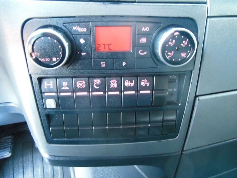 MAN TGX 18.480 LLS-U, LOWDECK - fotka 17 z 21