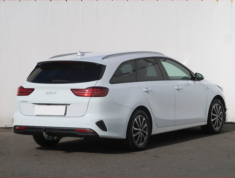 Kia Ceed (2023) 1.5 T-GDI, ČR,1.maj - fotka 5 z 20