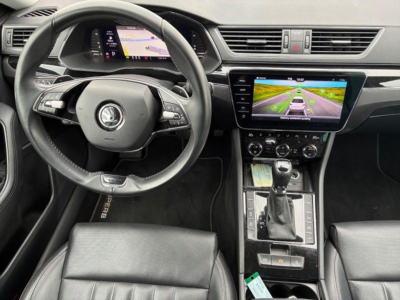 Škoda Superb (2023) L&K 2.0TDI 147kW DSG TAŽNÉ CZ - fotka 10 z 11