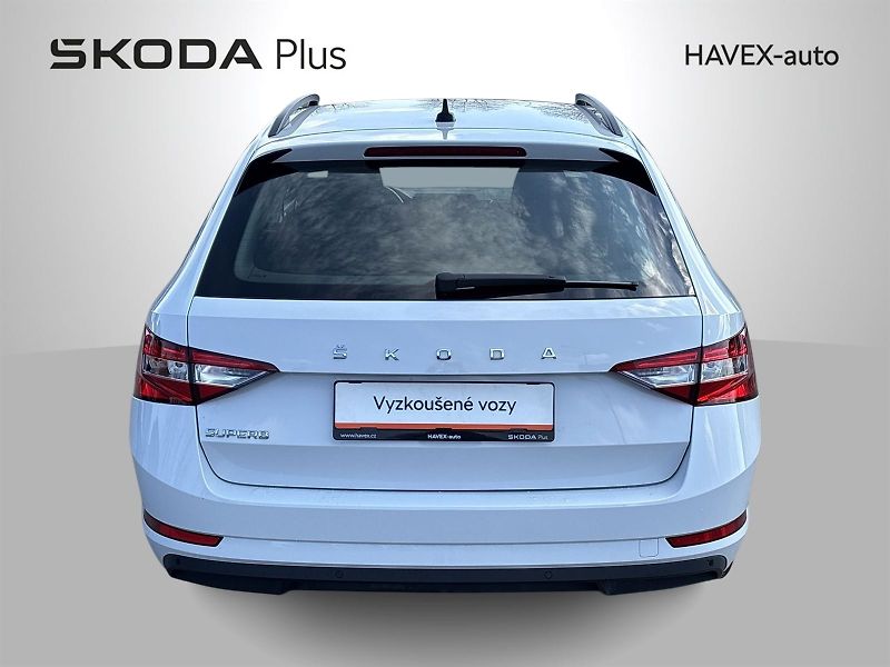 Škoda Superb (2023) Combi 2.0 TDI DSG Ambition - fotka 30 z 33