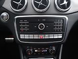 Mercedes-Benz CLA 2,0 45 AMG 280kW 4MATIC LED - náhled 18