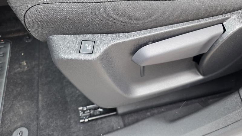 Opel Combo (2026) 1.5 CDTi 96kW AT8 Elegance 7m - fotka 18 z 33