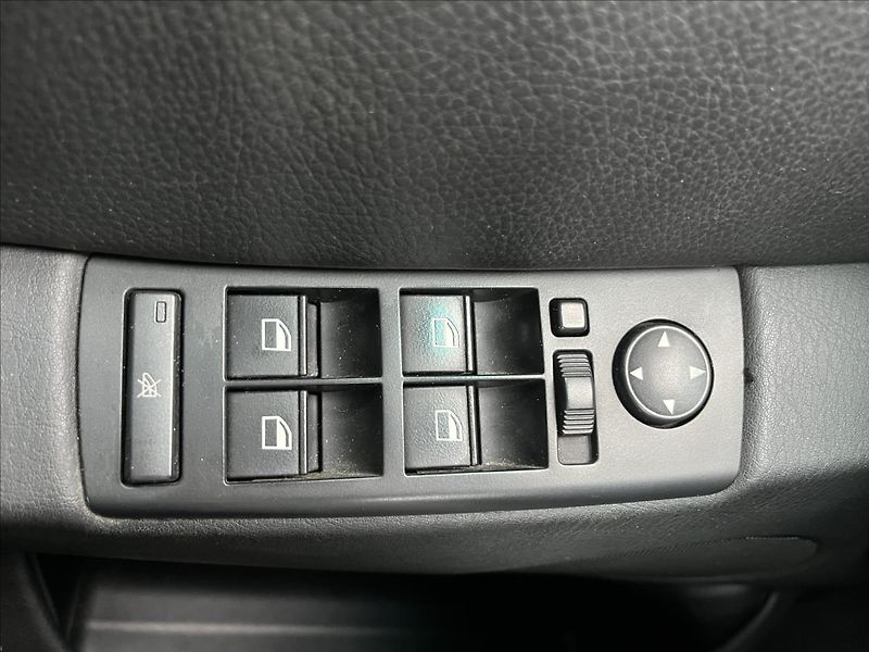 BMW X5 3,0 d 160KW 4x4 AUTOMAT SERVIS - fotka 30 z 42