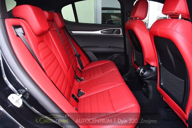 Alfa Romeo Stelvio 2.2 Diesel 16V 154kW Veloce AT - fotka 18 z 53