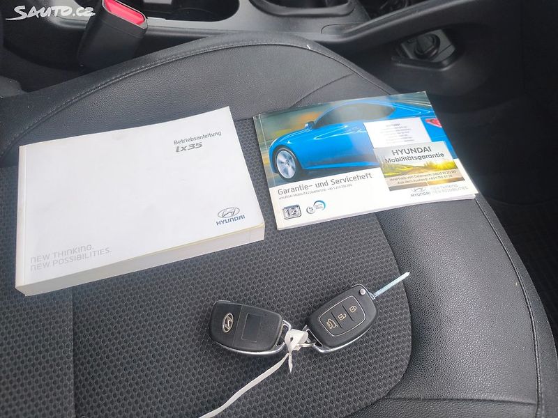 Hyundai ix35 2.0D4X4,70KM,MAX VÝBAVA,KRÁSNÝ - fotka 17 z 31