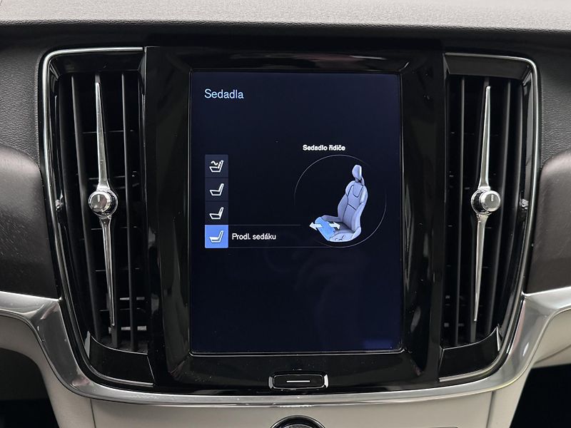 Volvo V90 CC D5 AWD PRO POLESTAR CZ AUT  - fotka 33 z 42