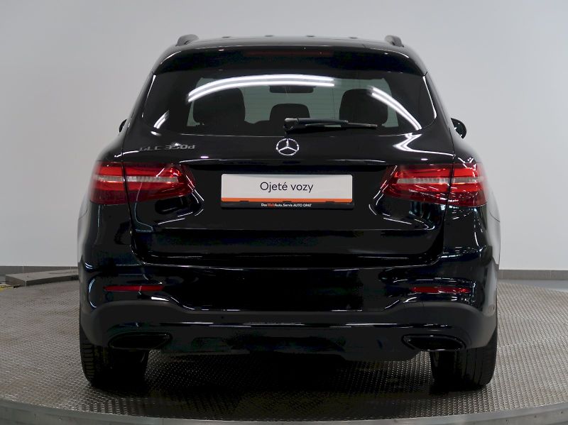 Mercedes-Benz GLC (2017) AMG 350D 190KW 4x4 TAŽNÉ BURMA - fotka 9 z 37