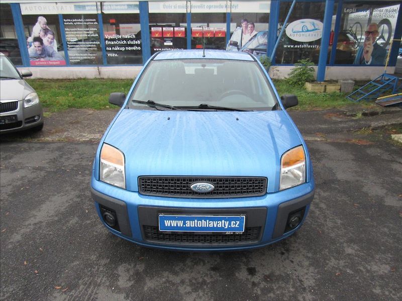 Ford Fusion 1,4 i 59KW 1.Majitel - fotka 2 z 28