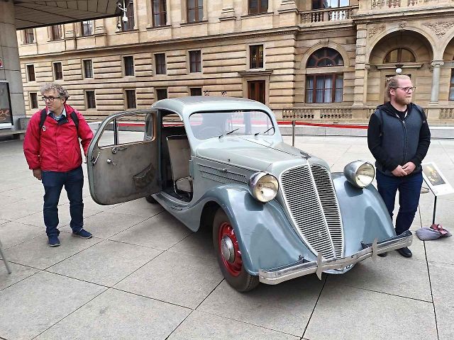 Automobil Z-5 Express ze sbírek Národního technického muzea, jímž jezdil nacisty popravený protektorátní premiér generál Alois Eliáš.