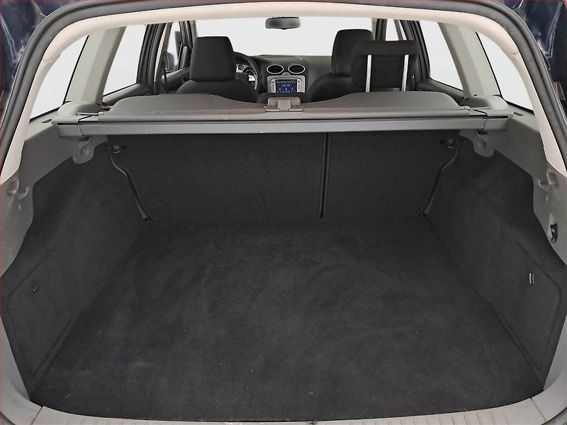 Ford Focus (2009) 1.6 16V, po STK, jezdí dobře - fotka 13 z 15