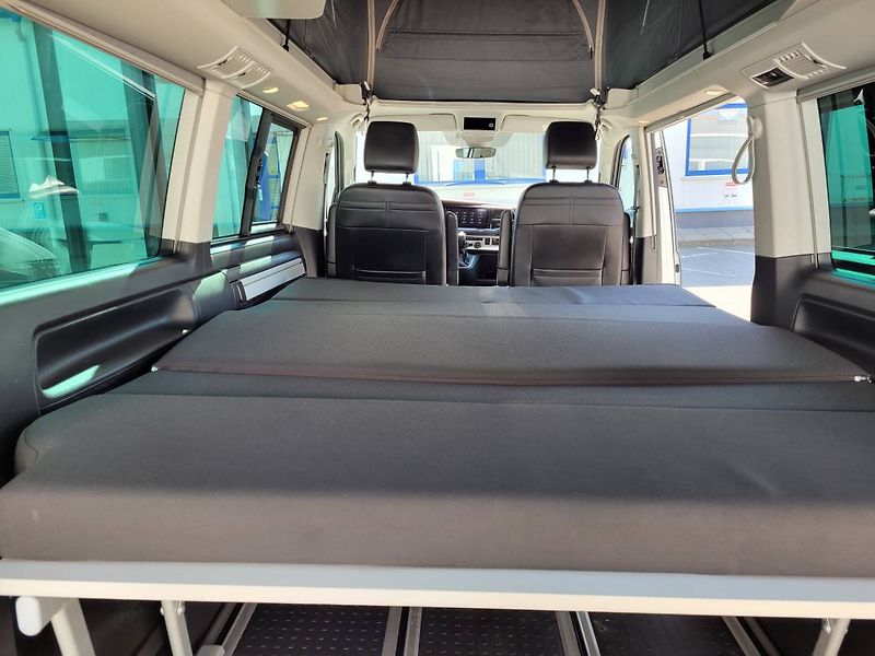 Volkswagen California (2024) Beach 2.0 TDI DSG 7míst - fotka 87 z 100