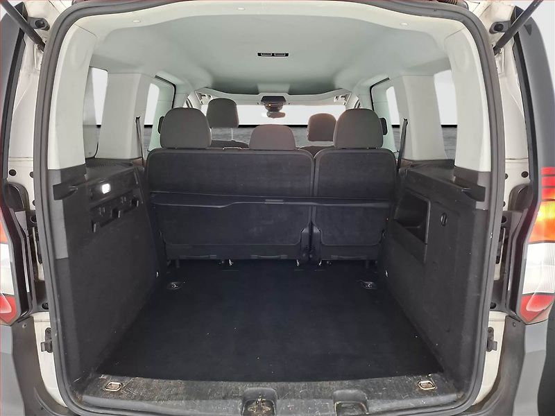 Volkswagen Caddy (2023) 2.0 TDI, 5Míst, ČR, 1Maj, DPH - fotka 13 z 16