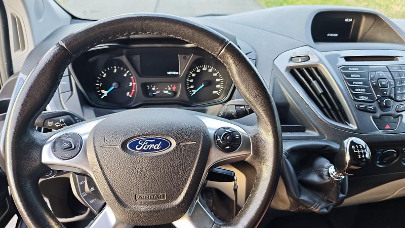 Ford Tourneo Custom (2016) - fotka 8 z 17
