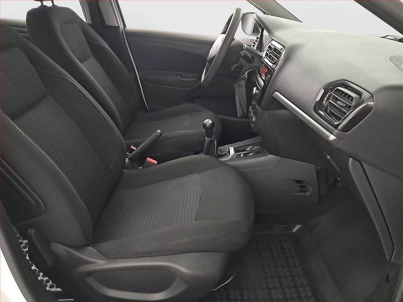 Peugeot 301 (2013) 1.2 VTi, po STK - fotka 9 z 15
