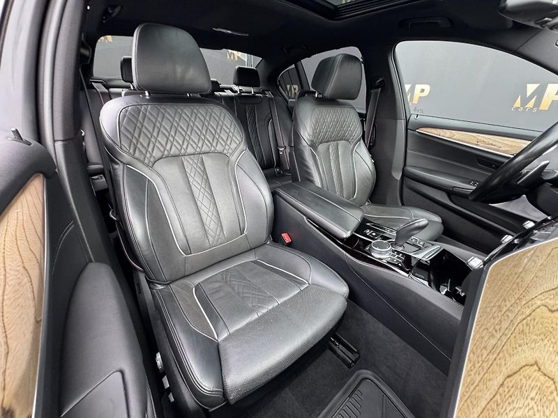 BMW Řada 5 (2021) M550i xDrive Laser, DPH, 1.Maj - fotka 18 z 59