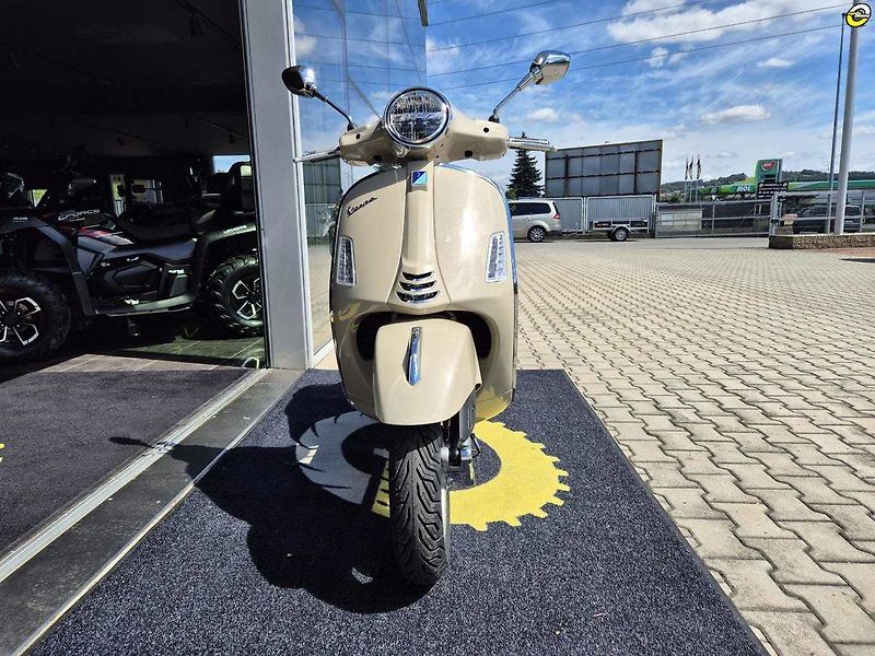 Vespa GTS 125 (2026) E5+ - fotka 9 z 39