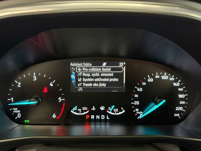 Ford Focus 1.5TDCi ECO BLUE A/T TITANIUM, - fotka 16 z 22