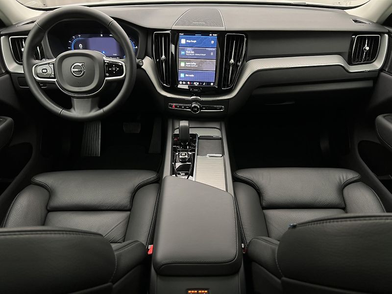 Volvo XC60 T6 AWD RECHARGE PLUS REZERVACE - fotka 2 z 46